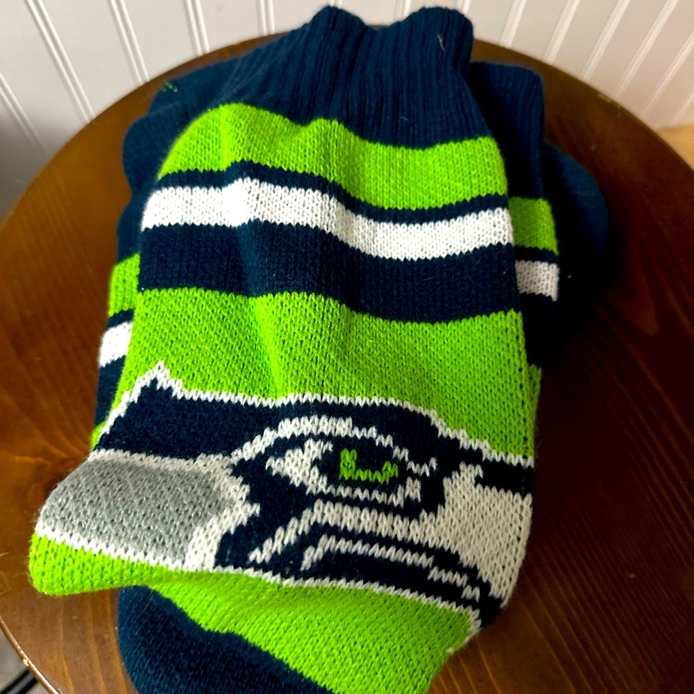 Seahawks slippers/leg warmers